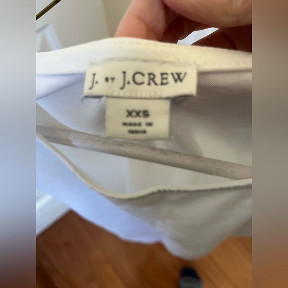 J by J Crew 3/4 sleeves white t shirt with lace bottom - Picture 11 of 11